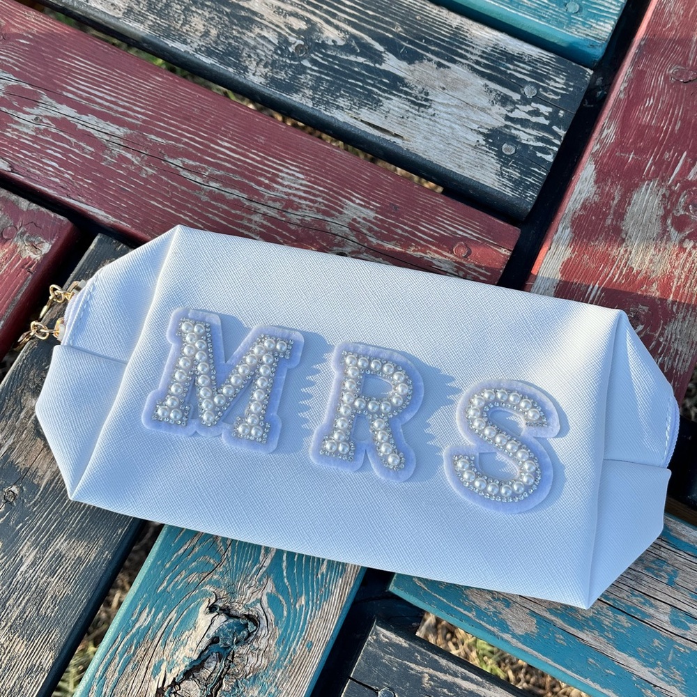 White Pearl 'MRS' Bridal Makeup Bag